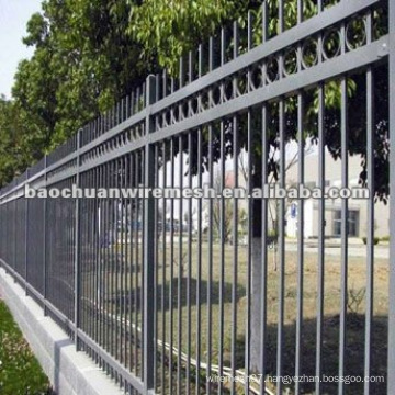 Palisade spraying Ornamental temporary garden Fence panels with reasonable price in store(manufacturer)